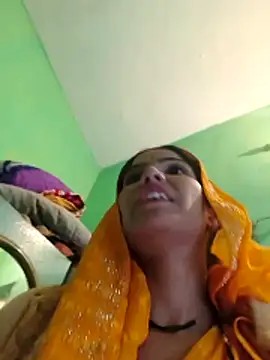 Riya jaan12 online show from 10-28-25, 11:25