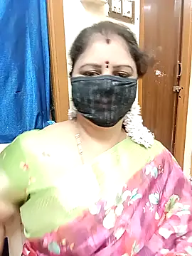 Snapshot of sushma26 chatting on 11-10-25, 05:01 sushma26 online show from 11-10-25, 05:01