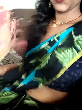 Snapshot of AnanyaKapoor89 chatting on 09-13-25, 06:35 AnanyaKapoor89 online show from 09-13-25, 06:35