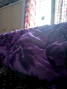 Snapshot of queenbuggi chatting on 02-01-26, 09:19 queenbuggi online show from 02-01-26, 09:19