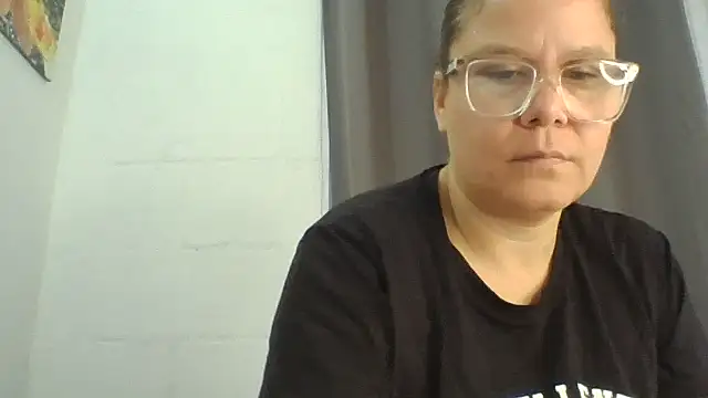 latinamaster online show from 10-24-25, 11:39