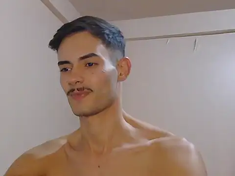 Snapshot of Oheitorofc chatting on 04-09-26, 10:48 Oheitorofc online show from 04-09-26, 10:48