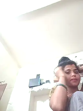 Snapshot of Rachna_Love chatting on 10-13-25, 01:38 Rachna Love online show from 10-13-25, 01:38