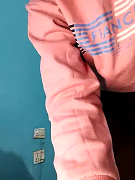 Snapshot of Nisha_cam12 chatting on 11-14-25, 04:49 Nisha cam12 online show from 11-14-25, 04:49