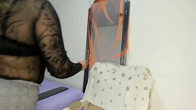 Vickysweeeettt online show from 10-20-25, 07:47