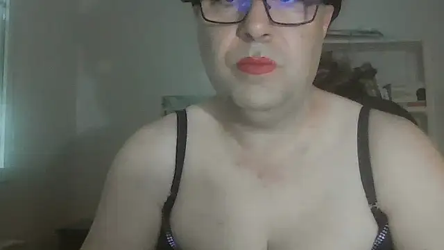 Snapshot of nataliacd chatting on 09-17-25, 02:08 nataliacd online show from 09-17-25, 02:08