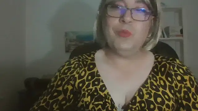 Snapshot of nataliacd chatting on 11-12-25, 04:07 nataliacd online show from 11-12-25, 04:07