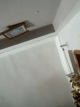 Snapshot of vardh033 chatting on 01-18-26, 03:10 vardh033 online show from 01-18-26, 03:10