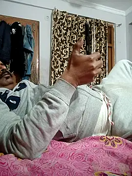 Snapshot of vardh033 chatting on 02-02-26, 01:21 vardh033 online show from 02-02-26, 01:21