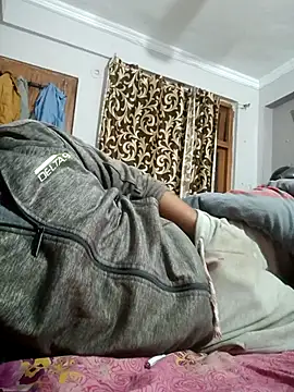 Snapshot of vardh033 chatting on 02-11-26, 11:54 vardh033 online show from 02-11-26, 11:54