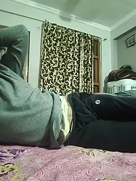 Snapshot of vardh033 chatting on 02-14-26, 05:21 vardh033 online show from 02-14-26, 05:21