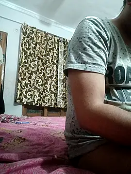 Snapshot of vardh033 chatting on 03-02-26, 06:58 vardh033 online show from 03-02-26, 06:58