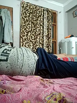 Snapshot of vardh033 chatting on 03-02-26, 10:55 vardh033 online show from 03-02-26, 10:55