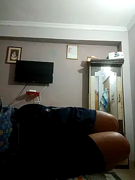 Snapshot of vardh033 chatting on 04-05-26, 08:33 vardh033 online show from 04-05-26, 08:33