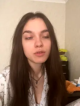 BellaStevenson online show from 09-18-25, 10:17