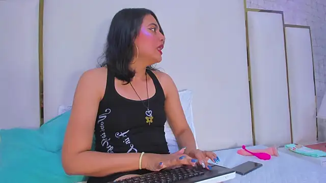 thalia888  online show from 10-13-25, 07:14