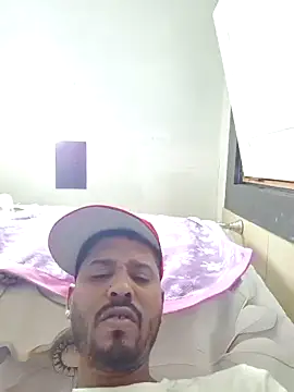 Danypeluche online show from 09-18-25, 04:03