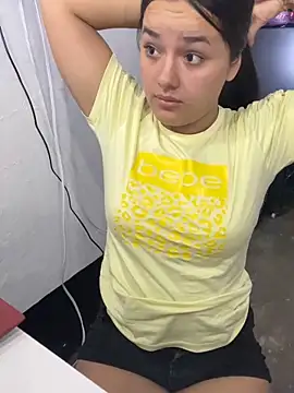 Luciaparker03 online show from 02-09-26, 11:09