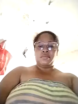 Snapshot of Big_ass_submissive chatting on 10-10-25, 06:40 Big ass submissive online show from 10-10-25, 06:40