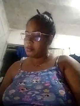 Snapshot of Big_ass_submissive chatting on 10-18-25, 12:24 Big ass submissive online show from 10-18-25, 12:24