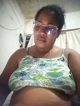 Snapshot of Big_ass_submissive chatting on 10-22-25, 12:22 Big ass submissive online show from 10-22-25, 12:22