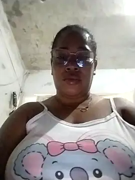 Snapshot of Big_ass_submissive chatting on 10-22-25, 12:27 Big ass submissive online show from 10-22-25, 12:27