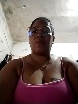 Snapshot of Big_ass_submissive chatting on 10-28-25, 12:30 Big ass submissive online show from 10-28-25, 12:30