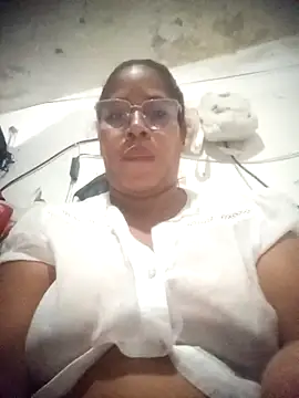 Snapshot of Big_ass_submissive chatting on 11-13-25, 12:26 Big ass submissive online show from 11-13-25, 12:26