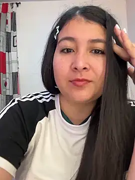 Snapshot of evelyn_1702 chatting on 11-02-25, 08:11 evelyn 1702 online show from 11-02-25, 08:11