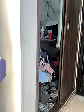 Snapshot of evelyn_1702 chatting on 11-15-25, 07:54 evelyn 1702 online show from 11-15-25, 07:54