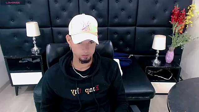 StivBigCock online show from 09-12-25, 03:17