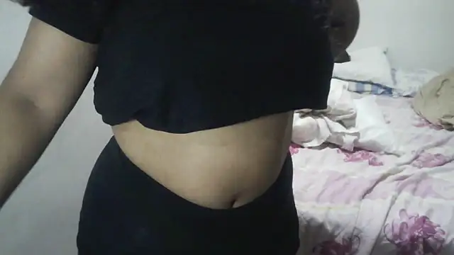 Snapshot of A_maddy chatting on 11-23-25, 04:45 A maddy online show from 11-23-25, 04:45