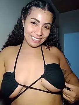 Snapshot of A_maddy chatting on 12-16-25, 11:21 A maddy online show from 12-16-25, 11:21