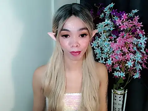 diamondnaked  online show from 10-31-25, 12:06