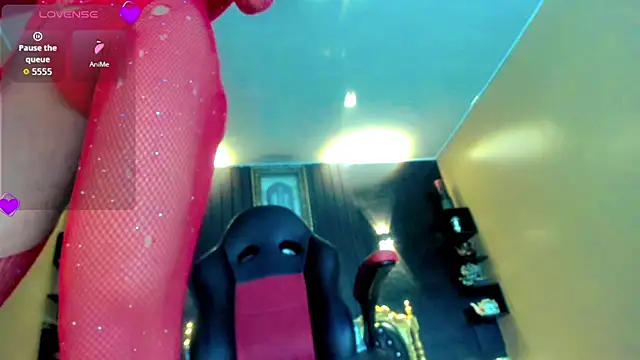 Snapshot of Natasha_clifford chatting on 11-10-25, 07:13 Natasha clifford online show from 11-10-25, 07:13