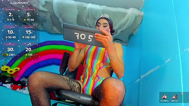 Snapshot of Natasha_clifford chatting on 11-18-25, 07:18 Natasha clifford online show from 11-18-25, 07:18