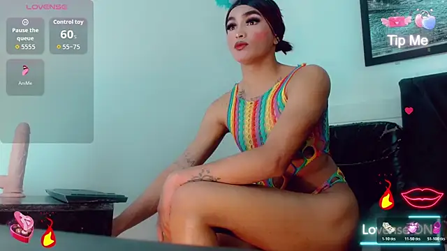 Snapshot of Natasha_clifford chatting on 11-22-25, 11:42 Natasha clifford online show from 11-22-25, 11:42