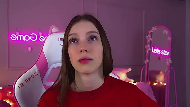 VeronicaVances online show from 12-04-25, 06:16