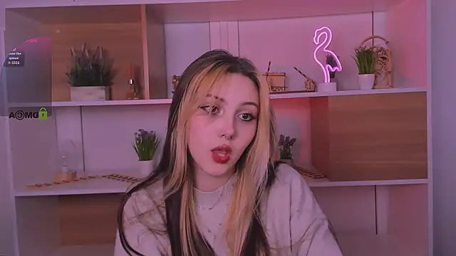 luna tin online show from 10-17-25, 08:39