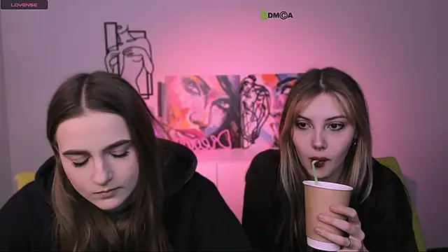 luna tin online show from 11-19-25, 05:40