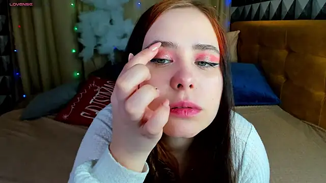 Snapshot of Alis_Platt chatting on 01-19-26, 01:09 Alis Platt online show from 01-19-26, 01:09