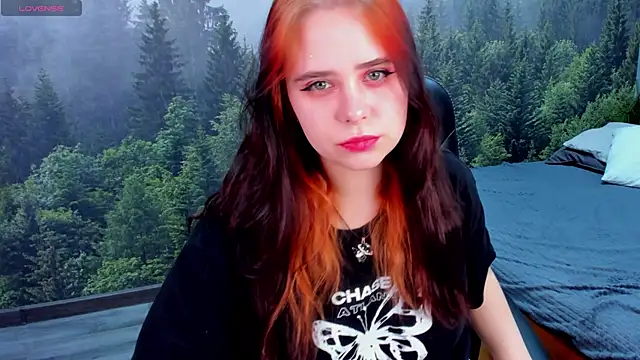 Snapshot of Alis_Platt chatting on 02-07-26, 01:09 Alis Platt online show from 02-07-26, 01:09