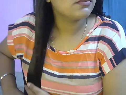 Queenxxx98 online show from 10-11-25, 07:01