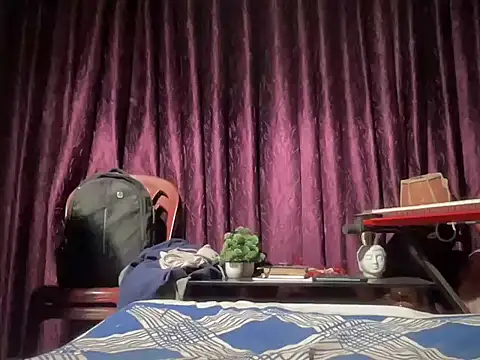 Snapshot of Rajagsmi98 chatting on 11-17-25, 09:15 Rajagsmi98 online show from 11-17-25, 09:15