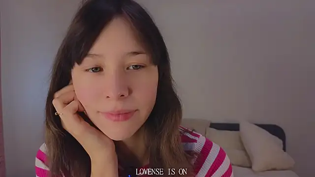 BritniBers online show from 11-28-25, 01:52