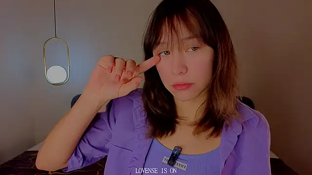 BritniBers online show from 12-04-25, 01:15