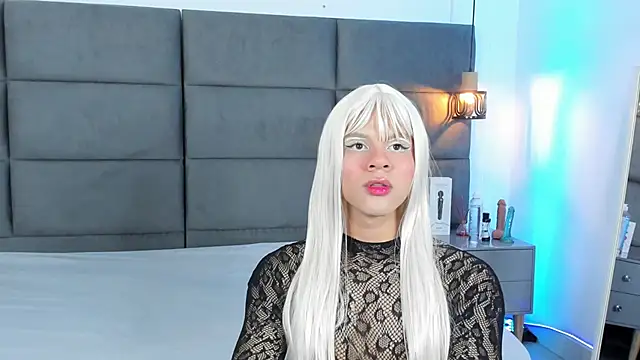 Slenna Moon online show from 11-15-25, 03:04