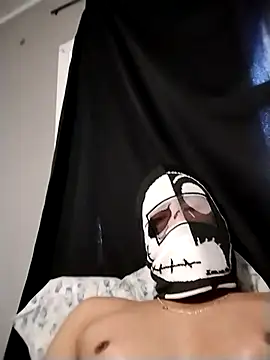 Snapshot of rosembertg chatting on 11-17-25, 02:45 rosembertg online show from 11-17-25, 02:45