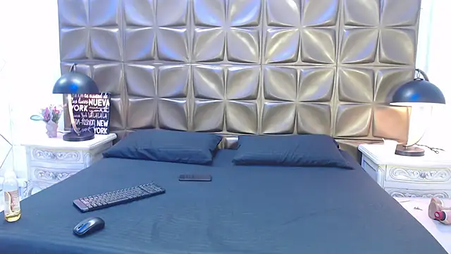 MeganLarsson online show from 10-29-25, 11:56