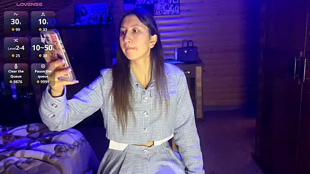 Shyselly online show from 10-21-25, 05:13